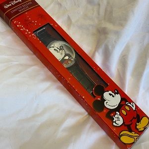 ❤️NIB - Mickey Mouse Watch - Limited Release